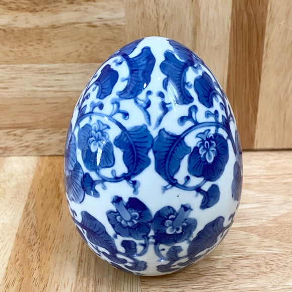 Vintage Lotus Flower Blue & White Chinoiserie Porcelain 4 1/2” Egg-shaped Decor - Picture 3 of 12